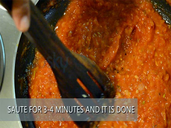 Pizza Sauce Recipe: How To Prepare Pizza Sauce At Home