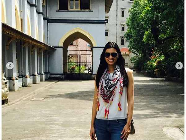 diana penty in anita dongre for a wedding function