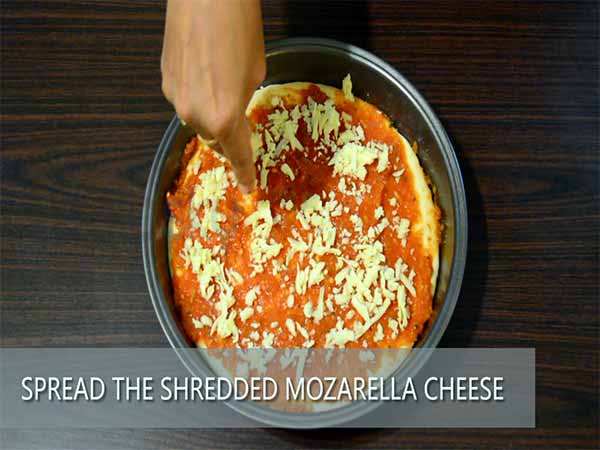 Tossed Paneer And Sweet Corn Pizza 