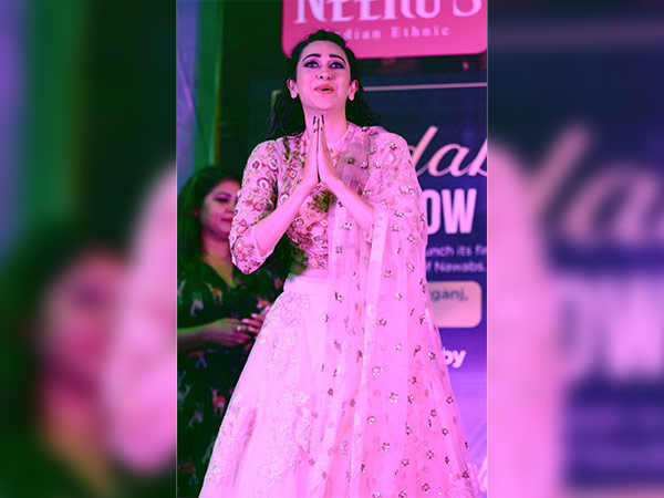 karisma kapoor at neeru's event
