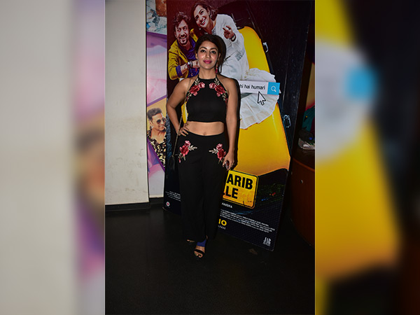 gurmeet and debina at qarib qarib-singlle screening