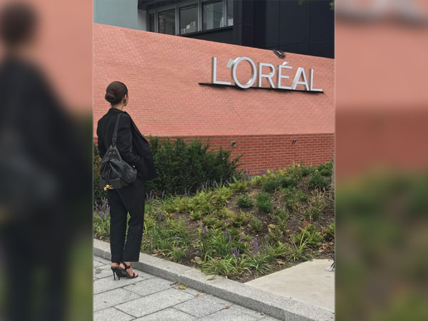 mahira khan styles for loreal shoot