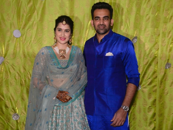 sagarika ghatge zaheer khan mehendi