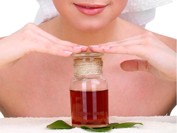 Natural Oils You Can Use To Get Shiny Legs