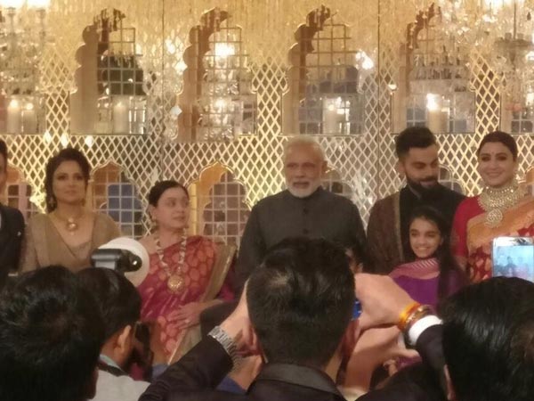 narendra modi at virat anushka’s reception party narendra modi at virat anushka’s reception party