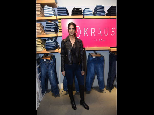 vaani kapoor at kraus jeans store opening in noida