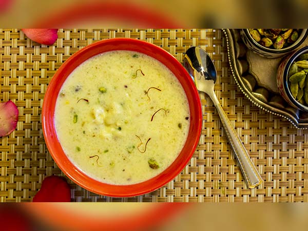 How to make Kesar Pista Phirni