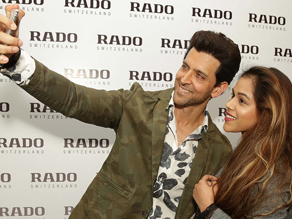 hrithik roshan at rado store launch at the delhi airport