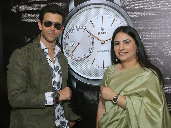 hrithik roshan at rado store launch at the delhi airport