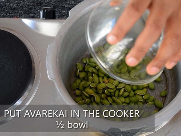 Easy Avarekalu Saru Recipe