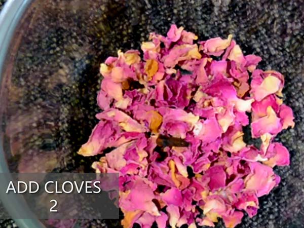 Homemade Thandai Recipe