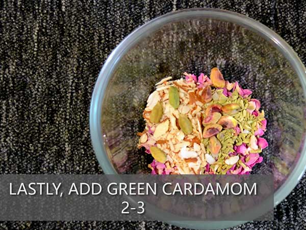 Homemade Thandai Recipe