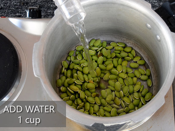 Easy Avarekalu Saru Recipe