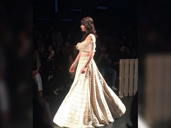 kalki koechlin at the lakme fashion week 2018