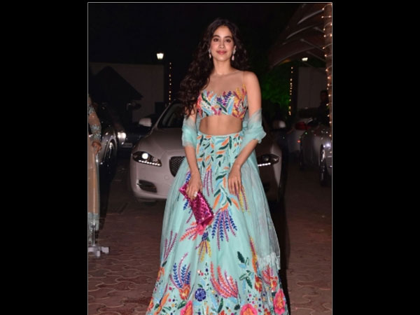 mawra hocane copying jhanvi kapoor's diwali look