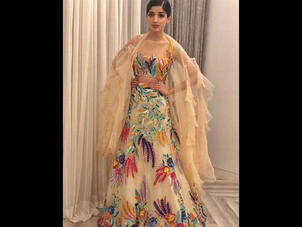 mawra hocane copying jhanvi kapoor's diwali look