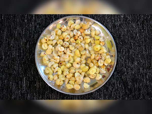 Makhana Chikki Recipe