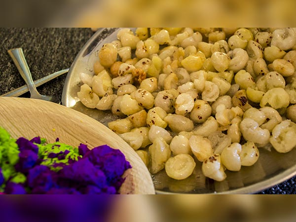 Makhana Chikki Recipe