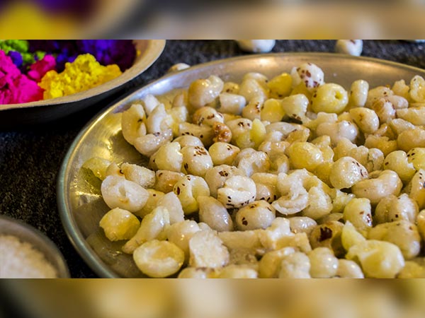 Makhana Chikki Recipe