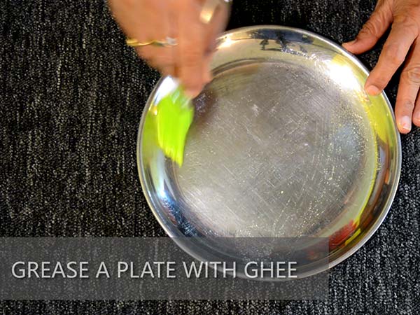 Makhana Chikki Recipe