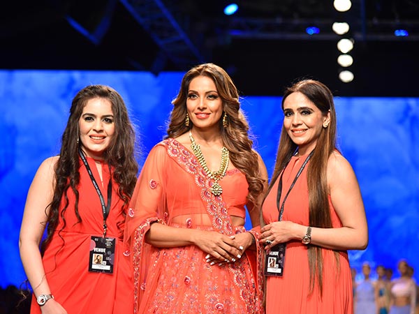 Bipasha Basu Bipasha Basu