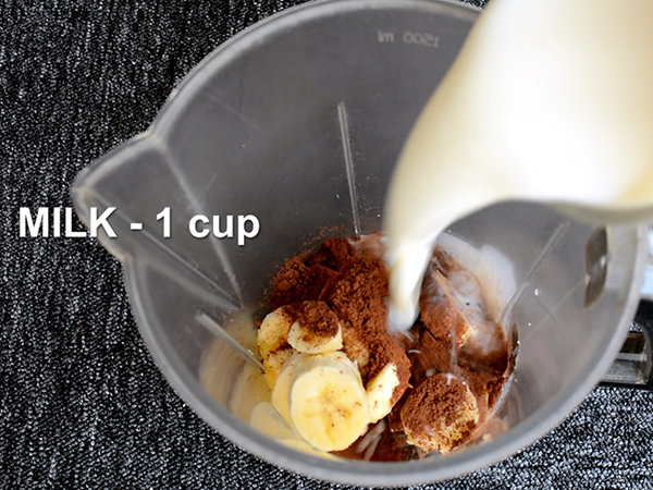 Chocolate banana smoothie recipe