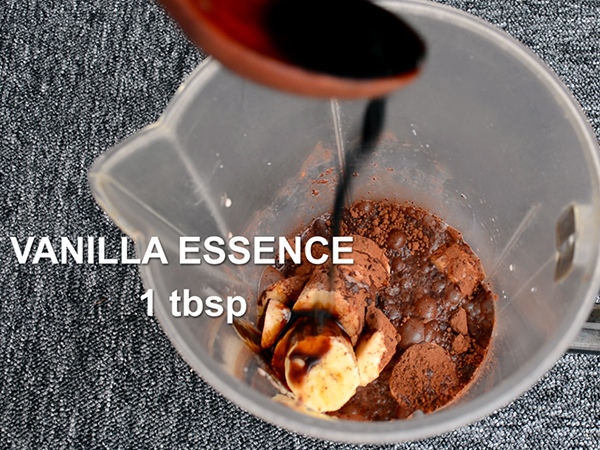 Chocolate banana smoothie recipe