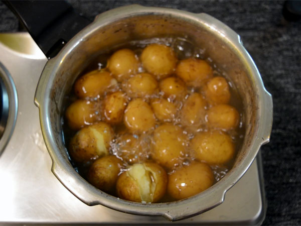 Punjabi dum aloo recipe