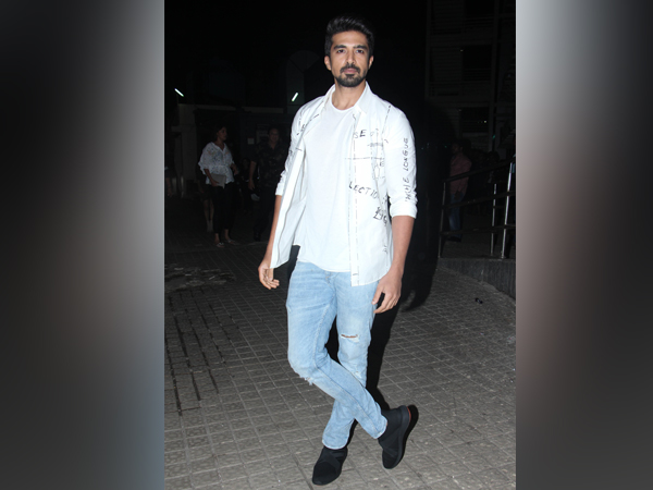 Huma Qureshi and Saqib Saleem