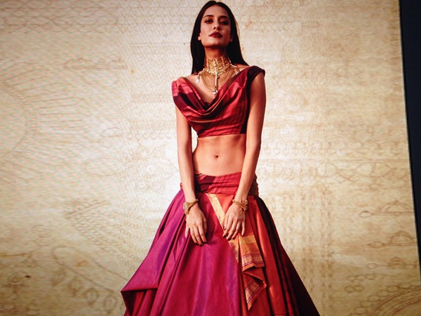 Lisa Haydon birthday