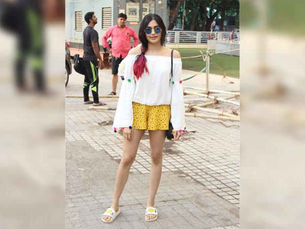 Adah Sharma fashion
