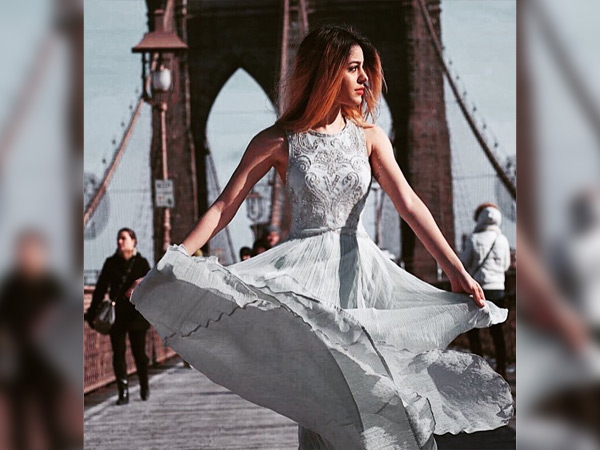 Aalia Furniturewalla fashion