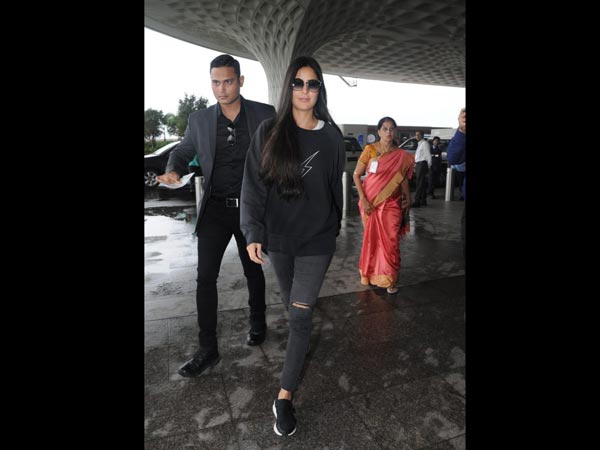 Katrina Kaif Airport Look
