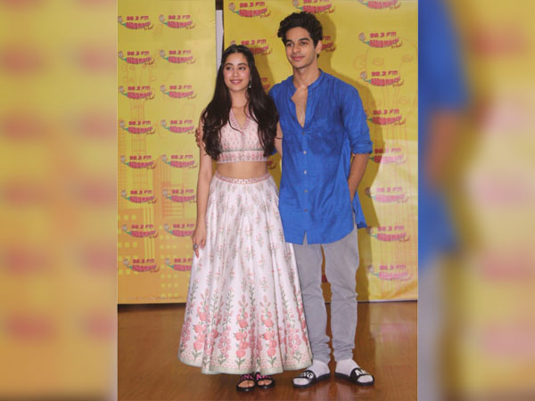 Janhvi Kapoor Ishaan Khatter