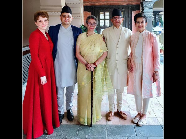 Manisha Koirala style