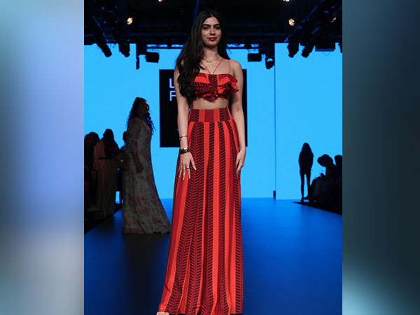 Khushi Kapoor LFW 2018