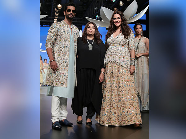 Angad Bedi Lakme Fashion Week 2018