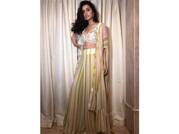  Best Dressed Celebs Traditional Fashion