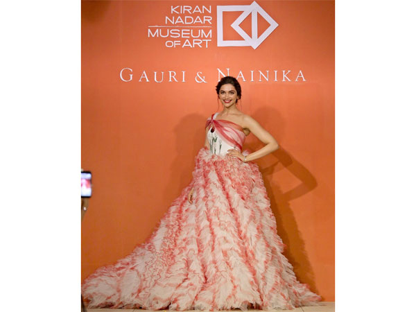  Deepika Padukone fashion