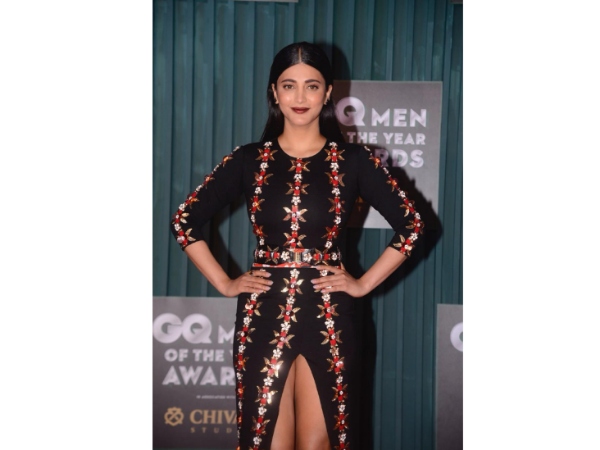 Shruti Haasan dresses Shruti Haasan dresses