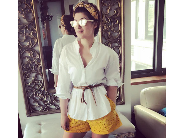 Twinkle Khanna Miss Funny Bones