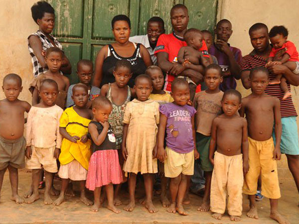 a woman who has 38 kids a woman who has 38 kids