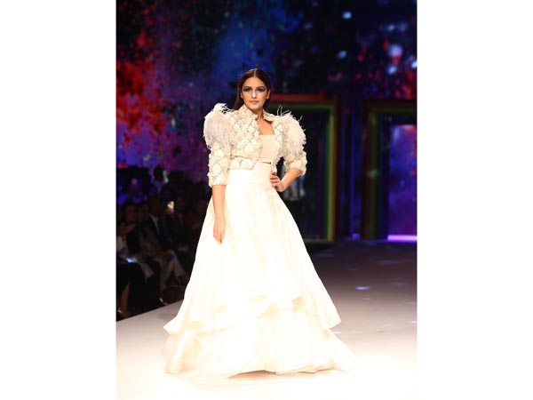 Huma Qureshi style Huma Qureshi style