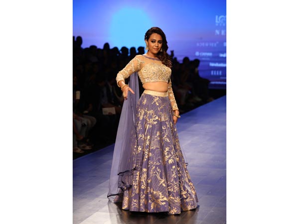 Swara Bhasker Lotus Makeup FDCI India Fashion Week 2018