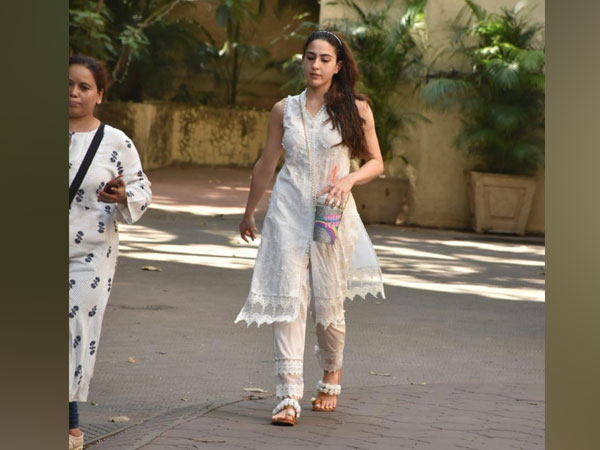 Sara Ali Khan traditional looks