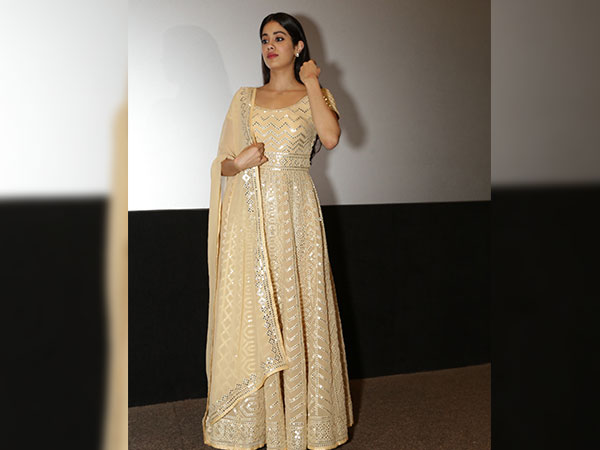 Janhvi Kapoor Style