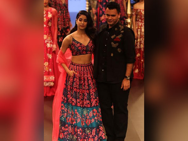 Janhvi Kapoor Fashion