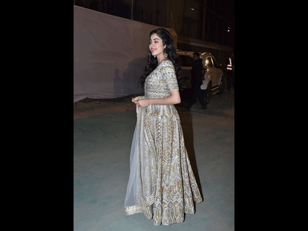Janhvi Kapoor Fashion Janhvi Kapoor Fashion