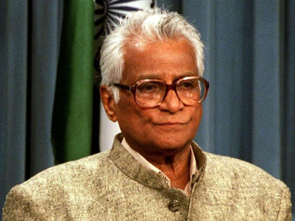Former Defence Minister George Fernandes Former Defence Minister George Fernandes