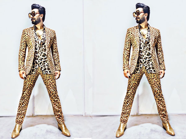  Ranveer Singh Umang Police Show